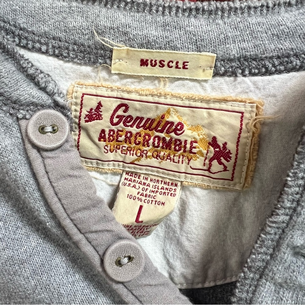 Abercrombie & Fitch Vintage 90’s Gray Henley Shirt - Picture 2 of 6